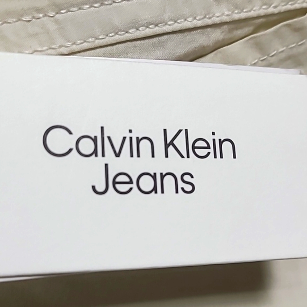 Calvin Klein Wide Leg Cream Cargo Pants, Size 8, NWT - Picture 8 of 10